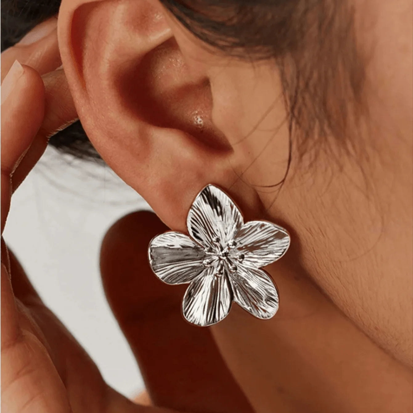 Armonia Milano — Fiore di Festa Clip Earrings (Set of 2)