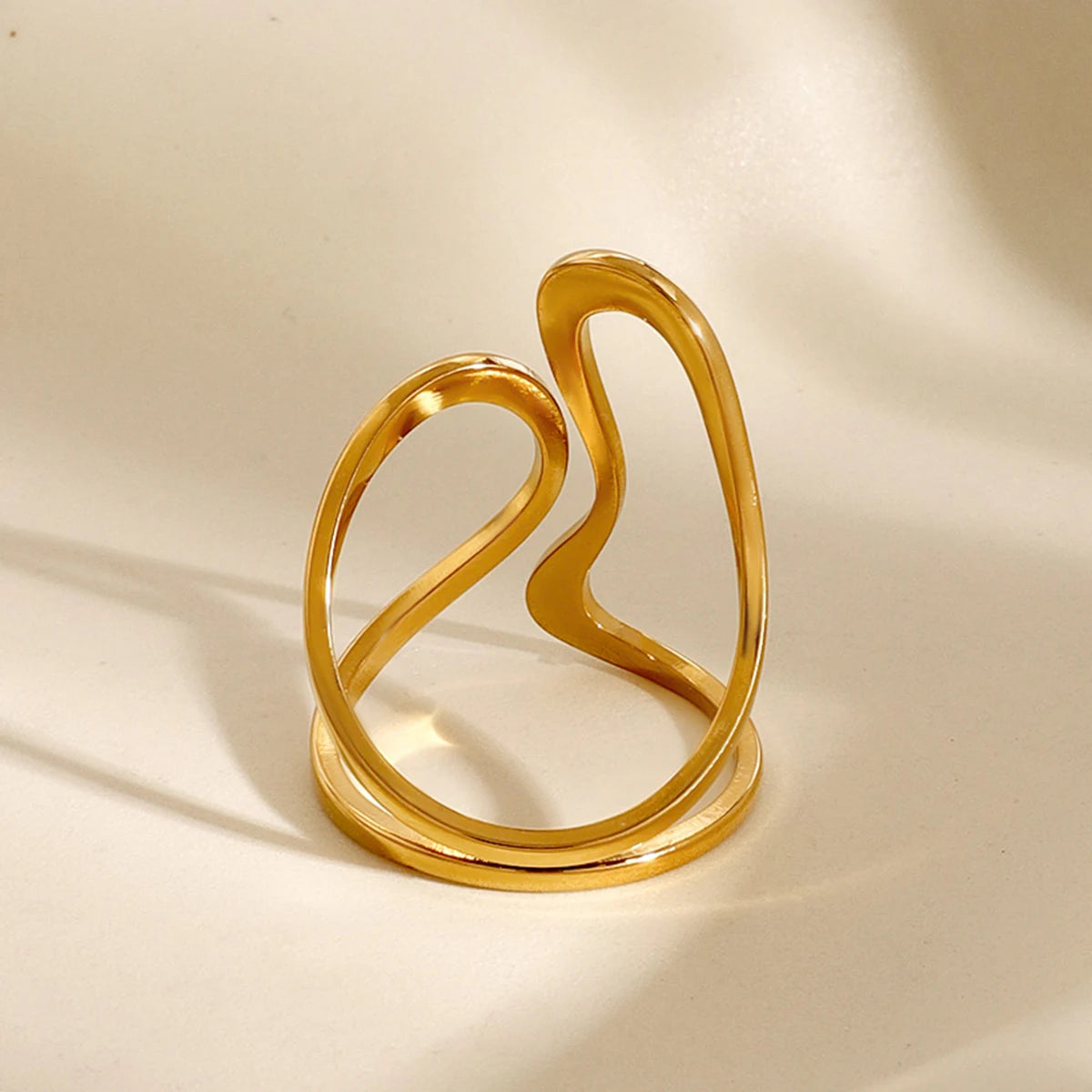 Maison Éclat “Charme Unique” Statement Ring