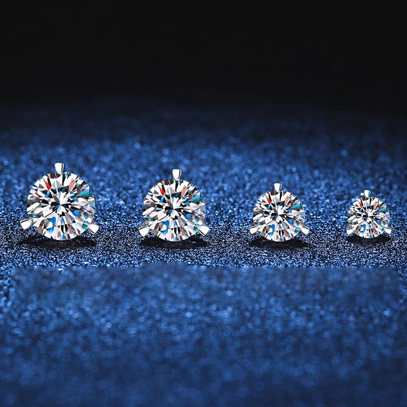 Armonia Milano — Vera Luce Moissanite Studs (0.5ct–2ct)