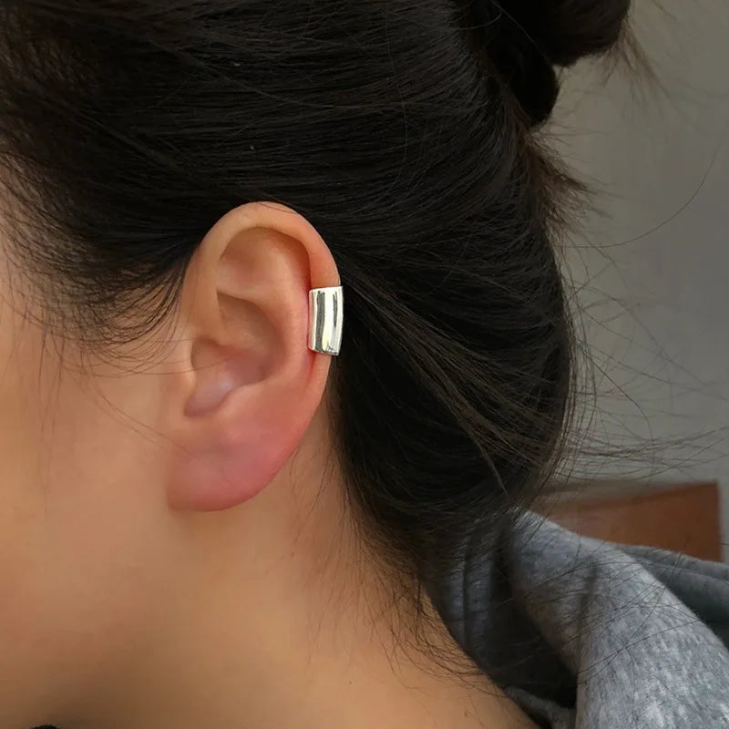 Armonia Milano — Forma Sola Ear Cuff