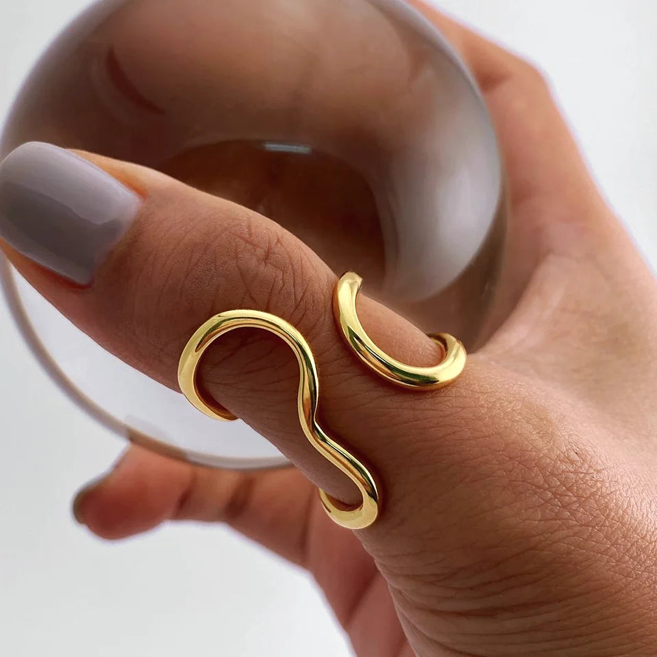 Maison Éclat “Charme Unique” Statement Ring