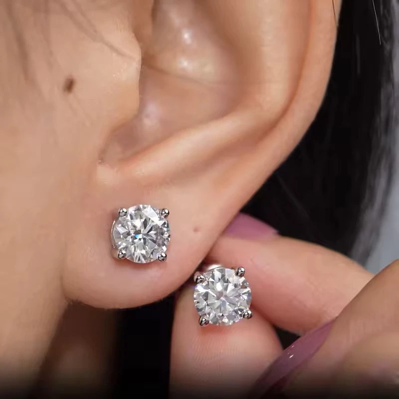 Armonia Milano — Vera Luce Moissanite Studs (0.5ct–2ct)