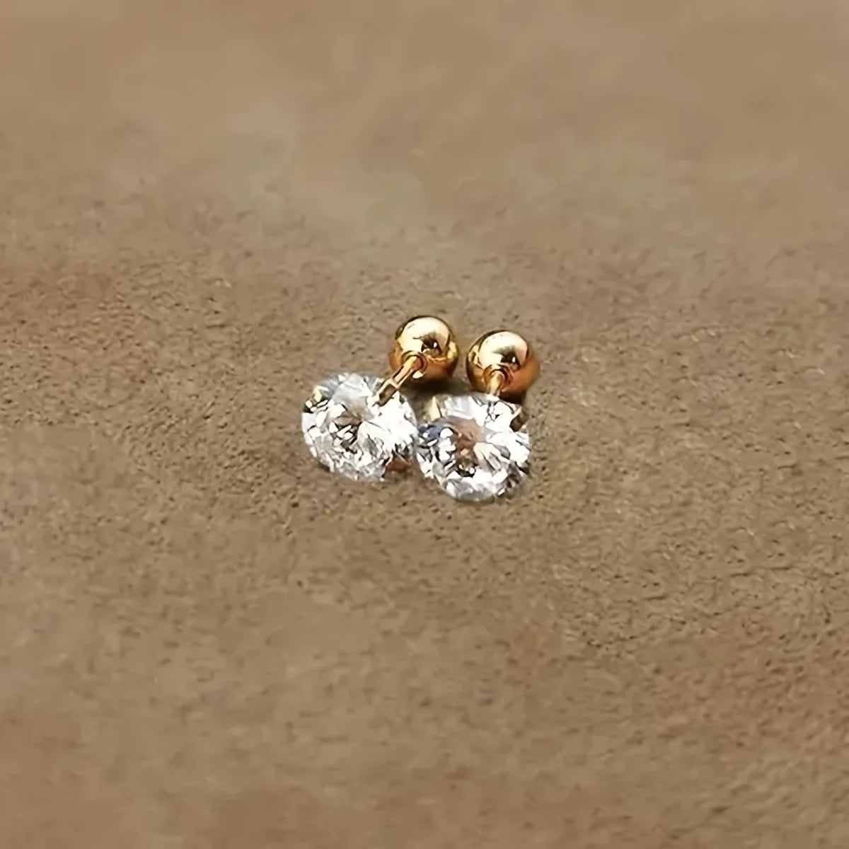 Armonia Milano — Luce Essenziale CZ Stud Earrings